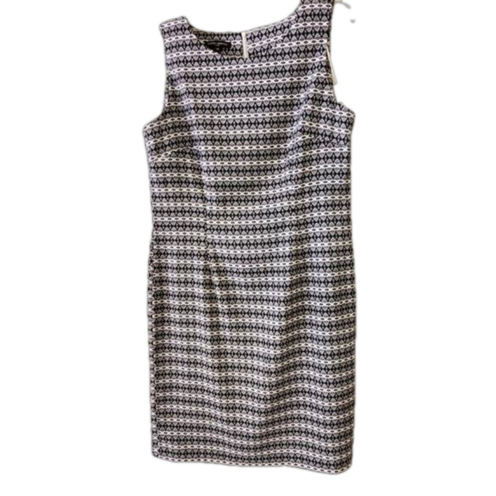 3/$25 Mario Serrani size 12 sleeveless midi black and white print dress